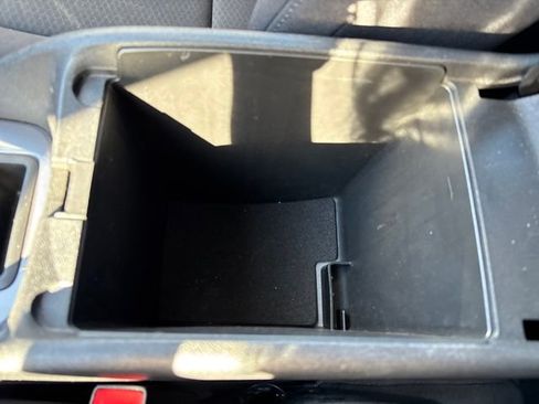 Used 2024 Chevrolet Malibu LT image 23