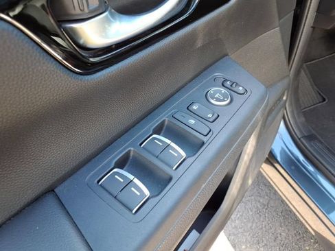 Used 2024 Honda CR-V EX-L image 12
