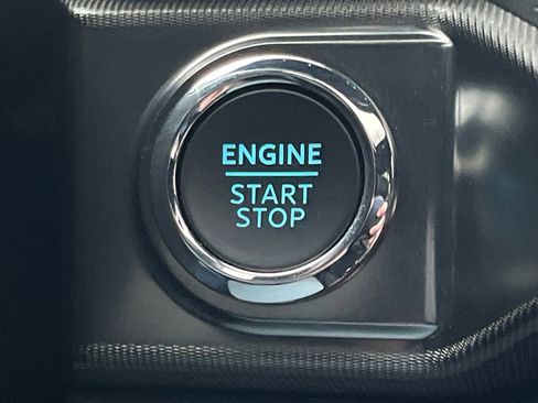 Used 2024 Ford F150 Platinum w/ Equipment Group 702A High image 6