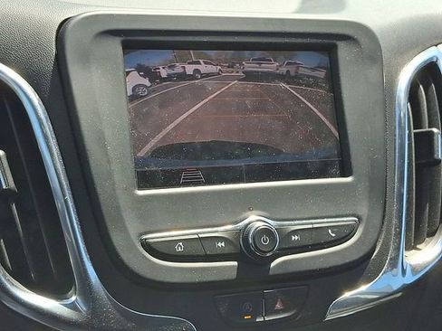 Used 2022 Chevrolet Equinox LT AWD/4WD image 9