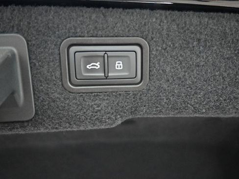 Used 2020 Audi A8 L 4.0T w/ Executive Package AWD/4WD image 17