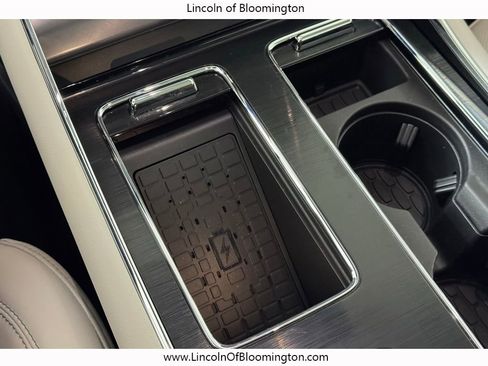 New 2026 Lincoln Aviator AWD image 37