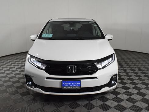 New 2026 Honda Odyssey Touring image 3