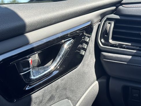 Certified 2025 Subaru Forester Touring AWD/4WD image 7