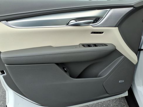 Used 2023 Cadillac XT5 Premium Luxury w/ Technology Package image 20