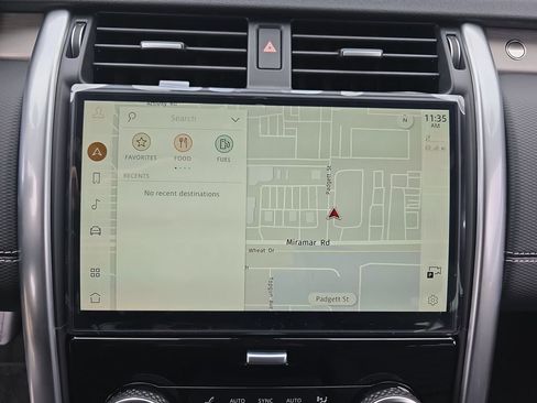 New 2026 Land Rover Discovery Limited Edition image 24