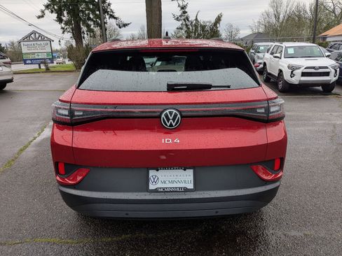 Used 2023 Volkswagen ID.4 Pro S image 4