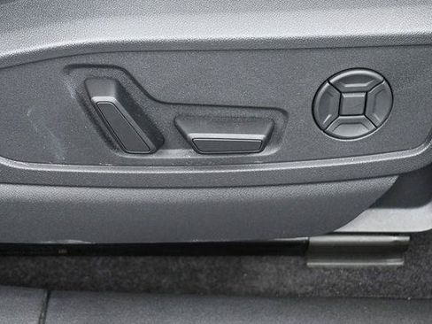 Used 2025 Audi Q5 Premium w/ Convenience Package AWD/4WD image 37