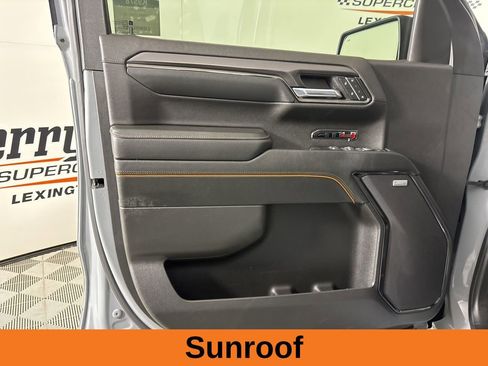 Used 2024 GMC Sierra 1500 AT4 w/ Technology Package image 8