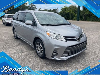 Used 2018 Toyota Sienna XLE
