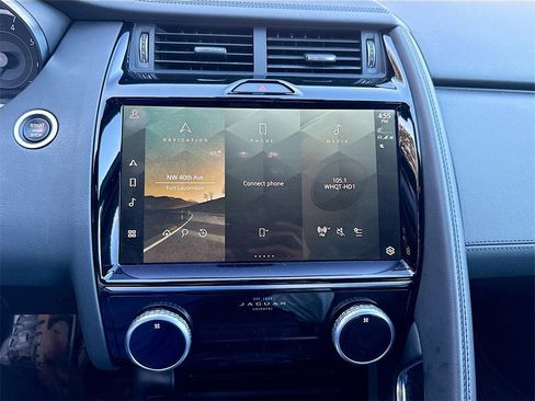 Used 2023 Jaguar E-PACE SE image 16