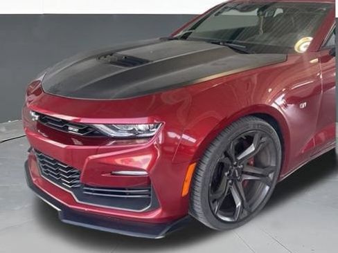 Used 2022 Chevrolet Camaro SS RWD image 2