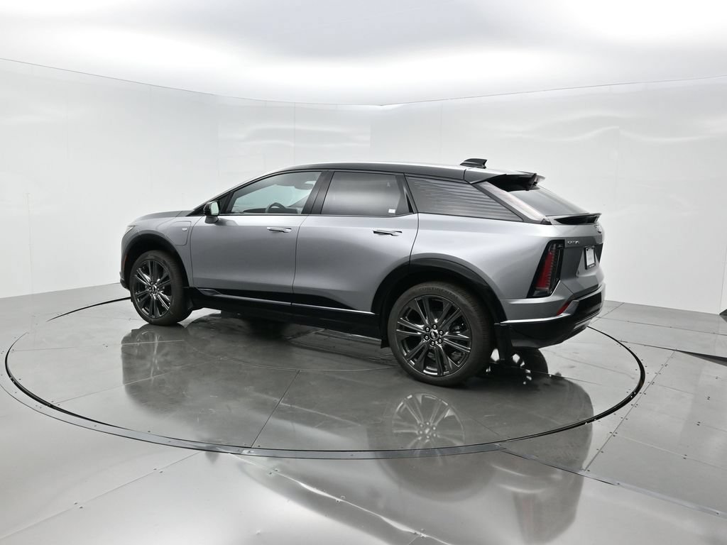 New 2027 Cadillac Optiq Premium Sport w/ LPO, Floor Liner Package AWD/4WD image 4