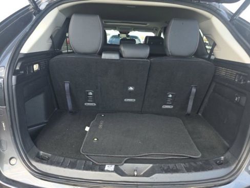 Used 2024 MAZDA CX-90 3.3 Turbo w/ Preferred Plus image 18