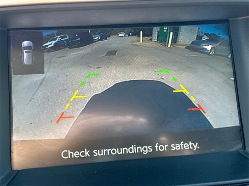 Used 2020 Nissan Pathfinder SV image 28