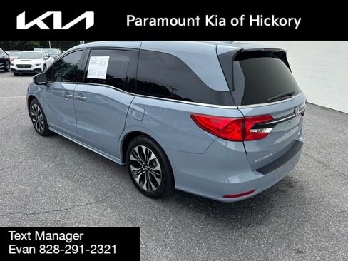 Used 2023 Honda Odyssey Elite image 5