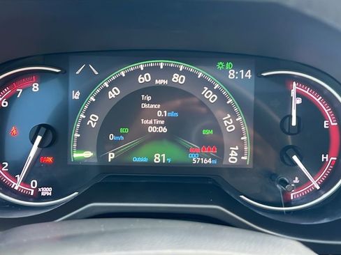 Used 2020 Toyota RAV4 Limited FWD image 23