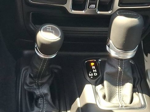 New 2026 Jeep Gladiator Sport AWD/4WD image 7