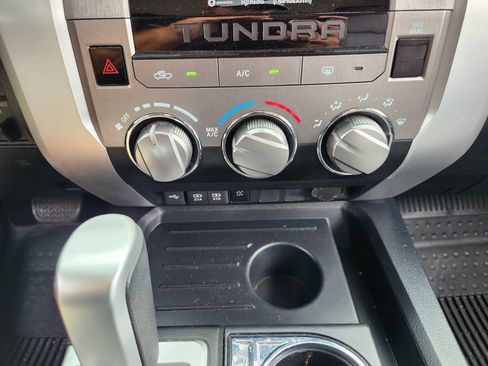 Used 2020 Toyota Tundra SR5 w/ SR5 Leather Package RWD image 20