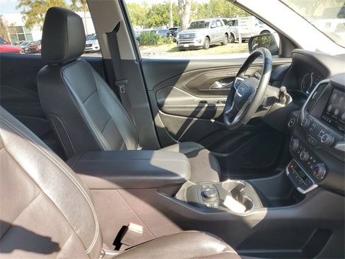 Used 2024 GMC Terrain SLT image 35