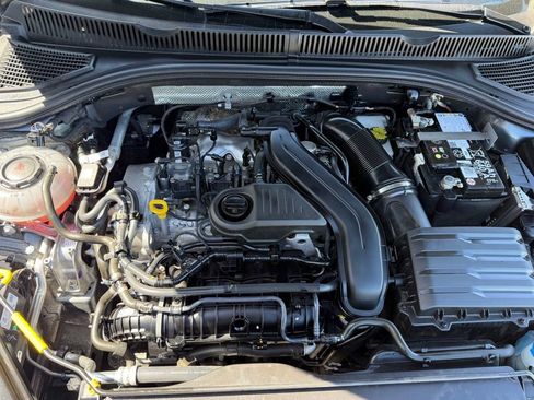 Used 2024 Volkswagen Jetta SE FWD image 14