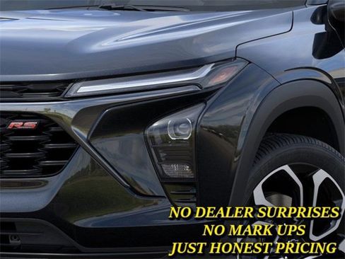 New 2026 Chevrolet Trax RS w/ Driver Confidence Package image 10