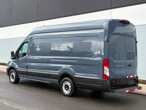Used 2020 Ford Transit 250 148 High Roof Extended RWD image 4