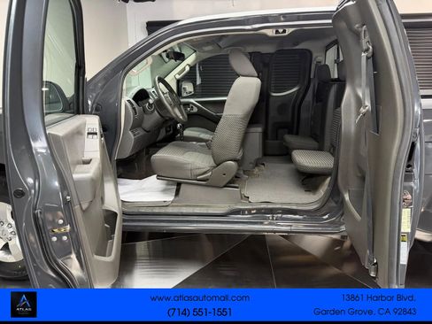 Used 2013 Nissan Frontier SV AWD/4WD image 14