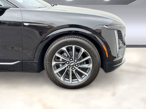 New 2026 Cadillac Lyriq Sport w/ LPO, Floor Liner Package RWD image 11