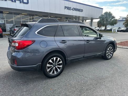 Used 2016 Subaru Outback 2.5i Limited image 3