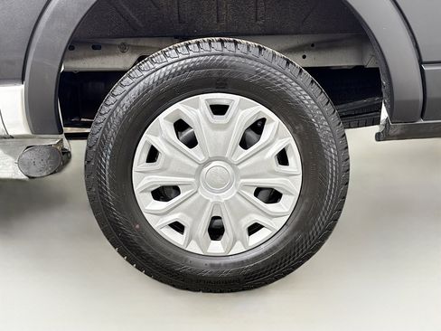 Used 2025 Ford Transit 250 Low Roof w/ Exterior Upgrade Package RWD image 26