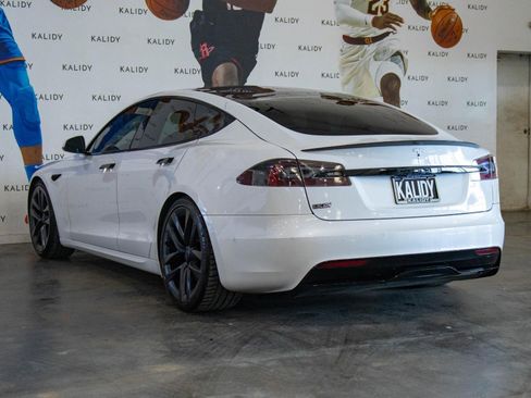 Used 2021 Tesla Model S Plaid image 21