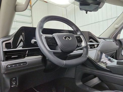 Used 2025 INFINITI QX80 Sensory AWD/4WD image 18