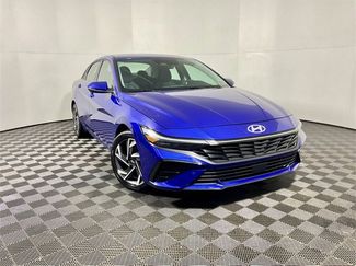 Used 2024 Hyundai Elantra Limited video 1