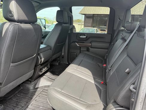 Used 2022 GMC Sierra 2500 SLT image 12