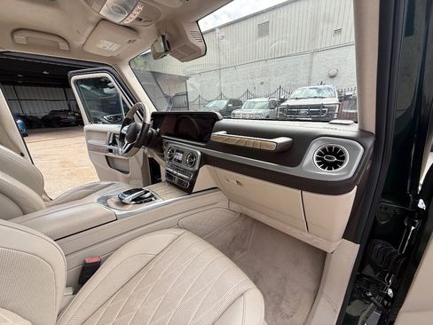 Used 2021 Mercedes-Benz G 550 image 17