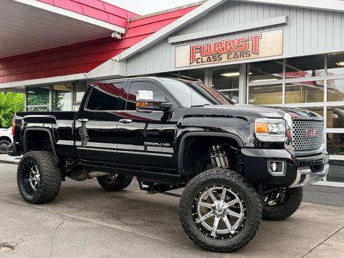 Used 2015 GMC Sierra 2500 Denali w/ Duramax Plus Package AWD/4WD image 1