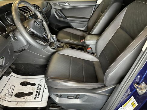 Used 2021 Volkswagen Tiguan SE AWD/4WD image 20