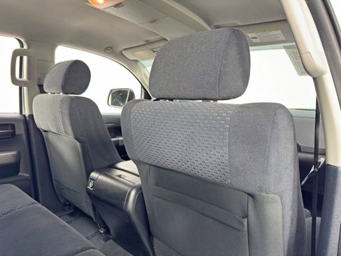 Used 2010 Toyota Tundra w/ SR5 Package image 29