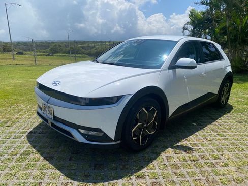 Certified 2024 Hyundai Ioniq 5 SEL RWD image 3