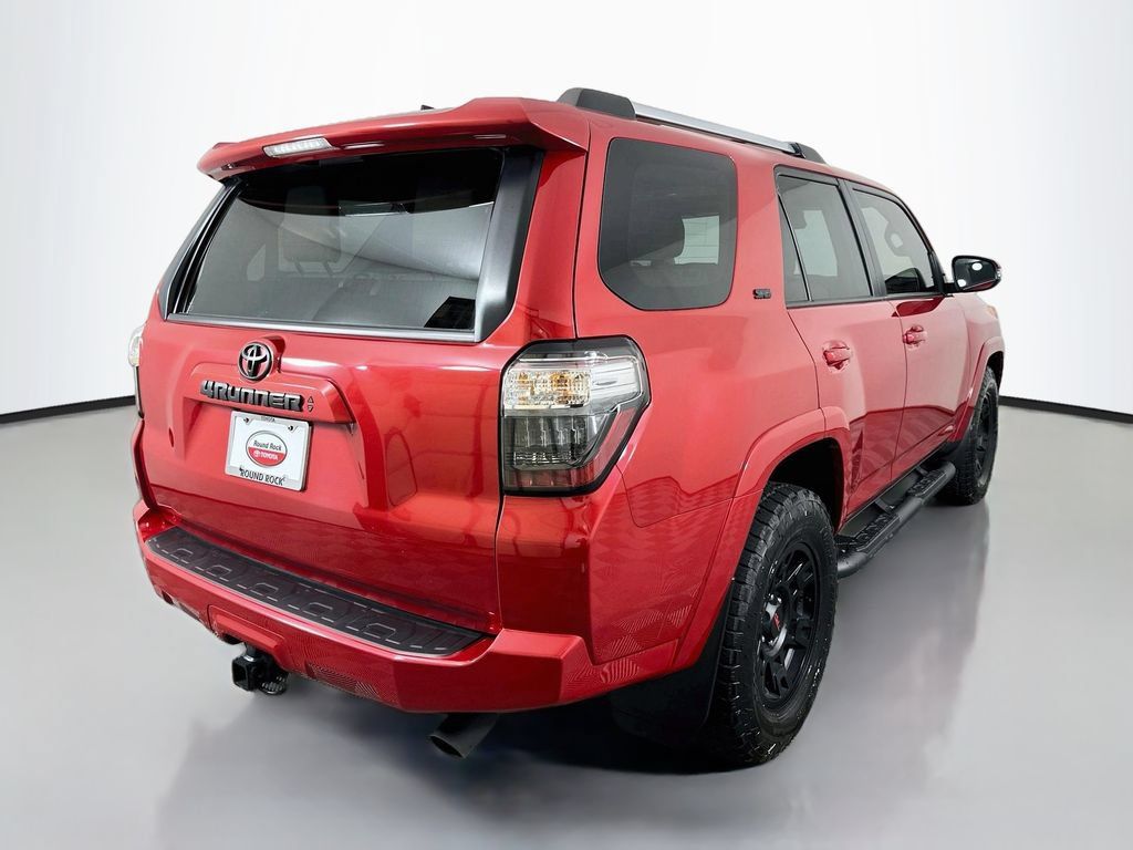Used 2024 Toyota 4Runner SR5 Premium w/ Moonroof Package RWD image 5
