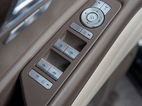 Used 2023 Genesis GV80 2.5T w/ Advanced Package image 25