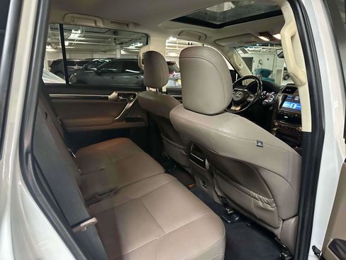 Used 2021 Lexus GX 460 Premium image 11