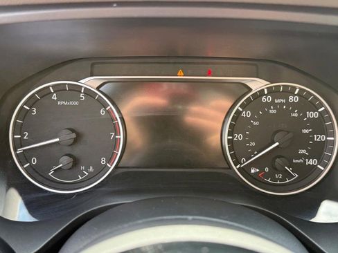 Used 2021 Nissan Rogue SV w/ Premium Package image 22