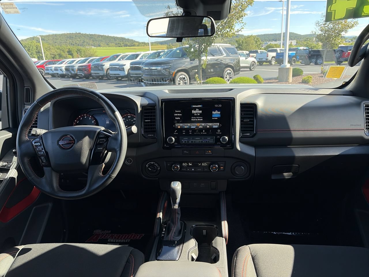Used 2024 Nissan Frontier PRO-4X AWD/4WD image 17
