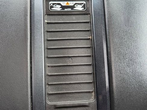 Used 2017 Chevrolet Suburban Premier image 23