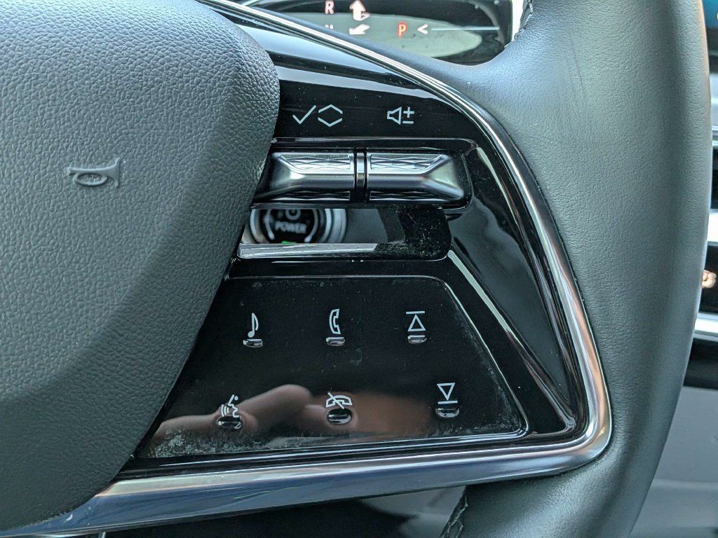 Certified 2024 Cadillac Lyriq Luxury RWD image 30