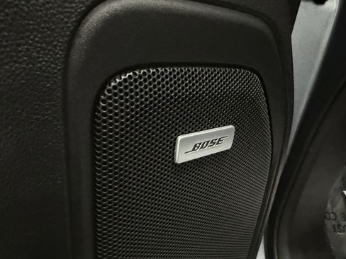 Used 2021 GMC Sierra 1500 Elevation w/ Preferred Package image 11