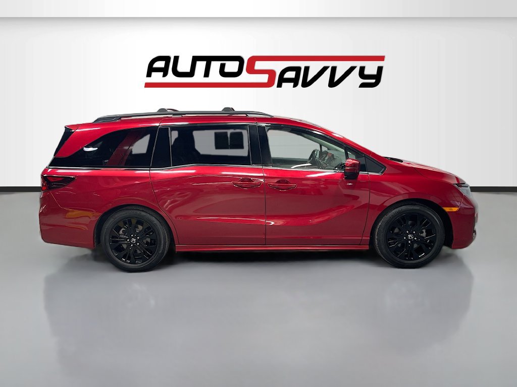 Used 2025 Honda Odyssey Elite image 8