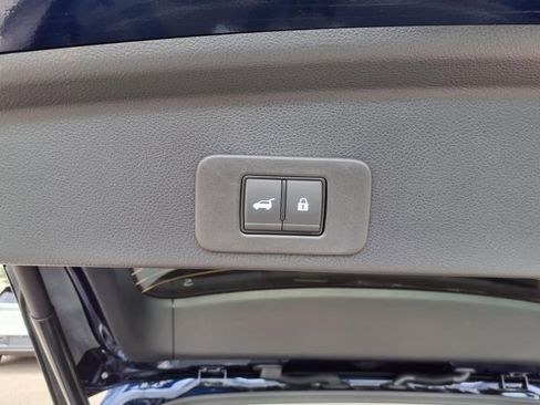 New 2025 Nissan Murano SL w/ Cargo Package AWD/4WD image 9